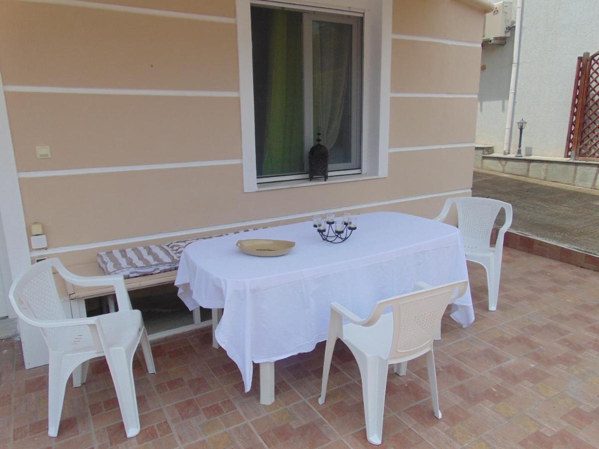 Villa Sea Rose à Nea Iraklitsa Extérieur photo